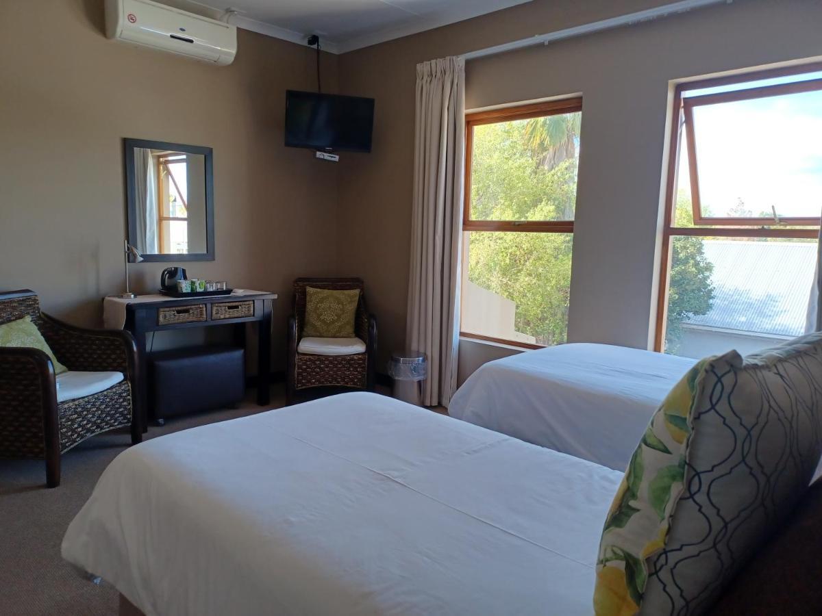 Karoo Sun Boutique Guest House Оудсхорн Екстериор снимка